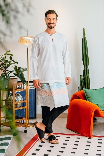 TUSCA MEN | Leon Long Sleeves Classic Kurta in Off White TUSCA MEN | Leon Long Sleeves Classic Kurta in Off White
